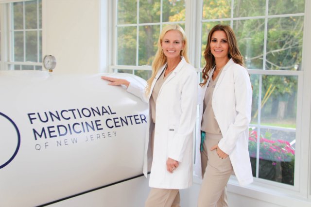 Kelly Blundy, DC, IFMCP, DNM, DHS